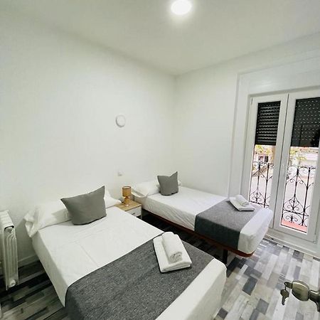 Hostal Noche Y Dia Madrid Eksteriør billede