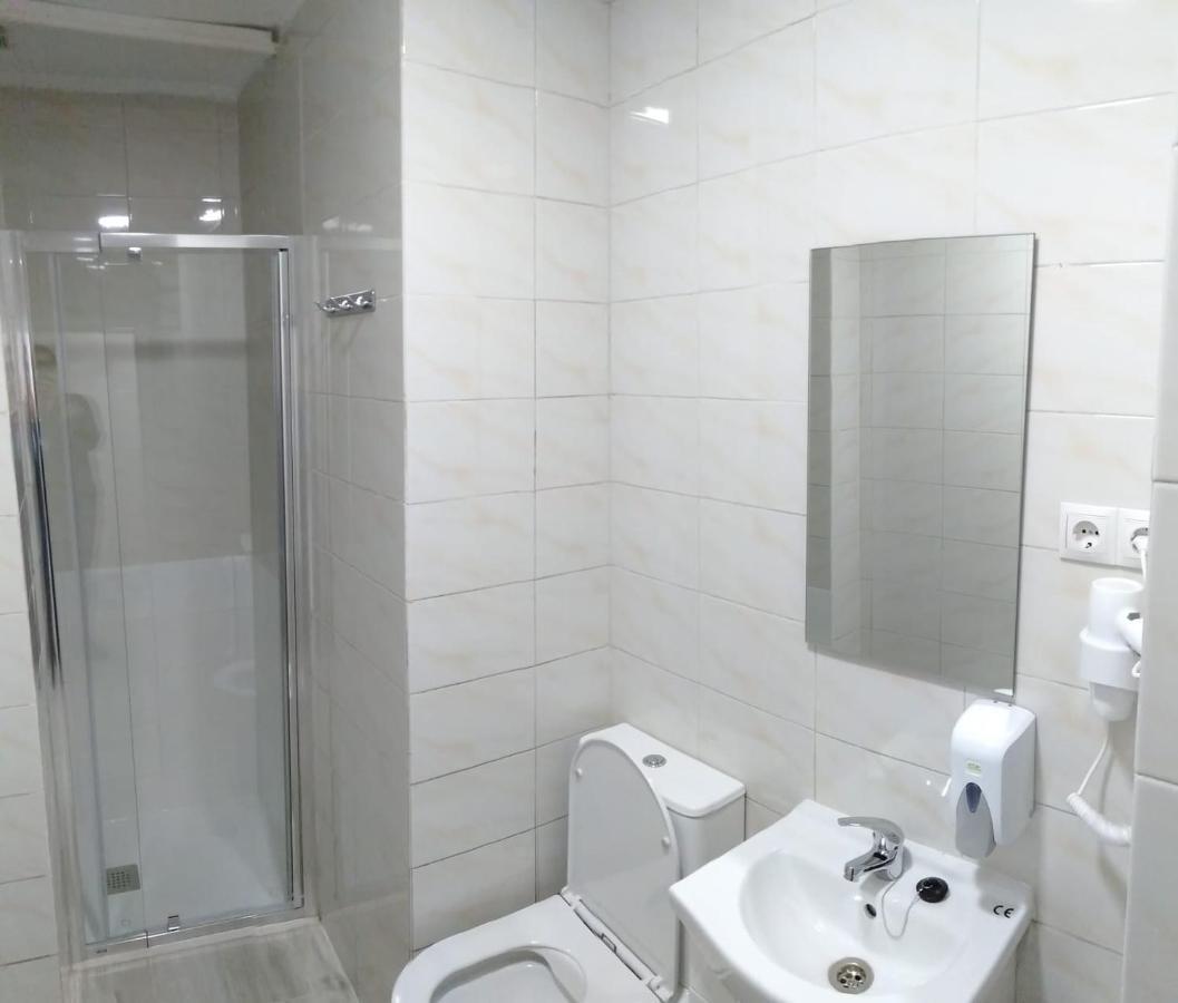 Hostal Noche Y Dia Madrid Eksteriør billede
