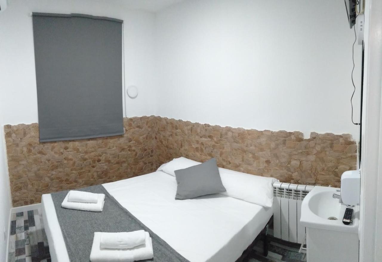 Hostal Noche Y Dia Madrid Eksteriør billede