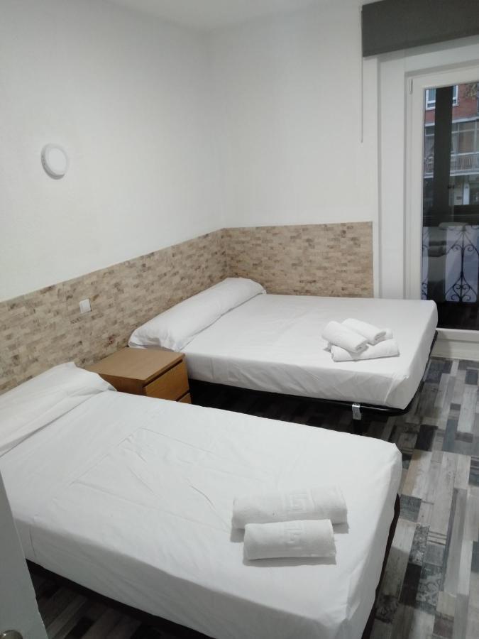Hostal Noche Y Dia Madrid Eksteriør billede