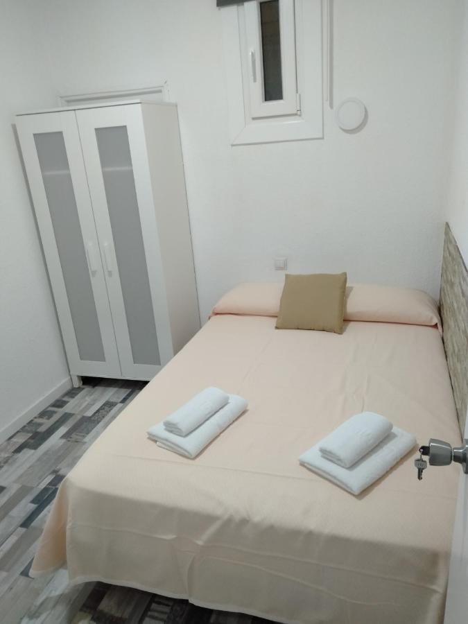 Hostal Noche Y Dia Madrid Eksteriør billede
