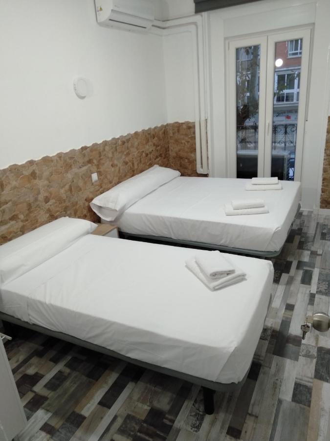 Hostal Noche Y Dia Madrid Eksteriør billede