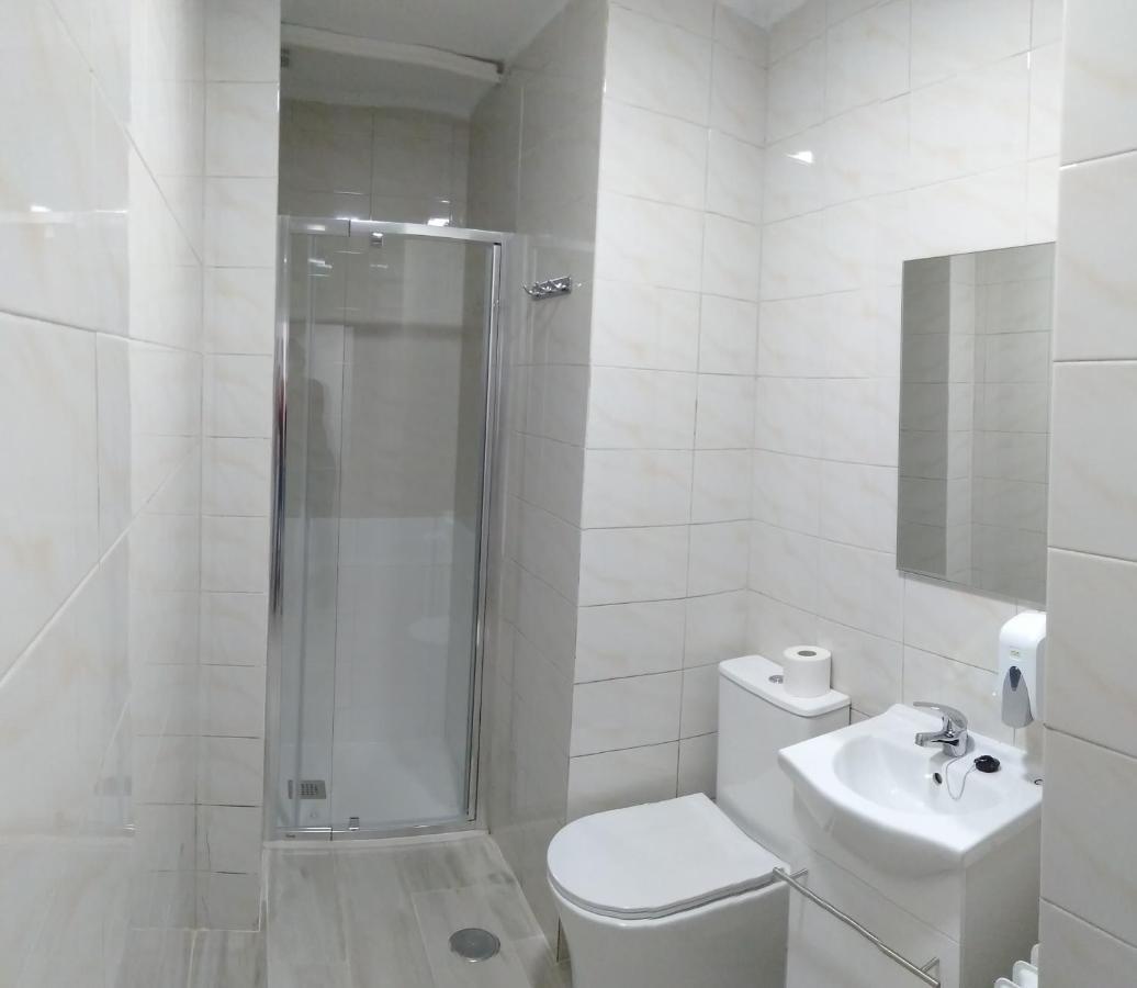 Hostal Noche Y Dia Madrid Eksteriør billede